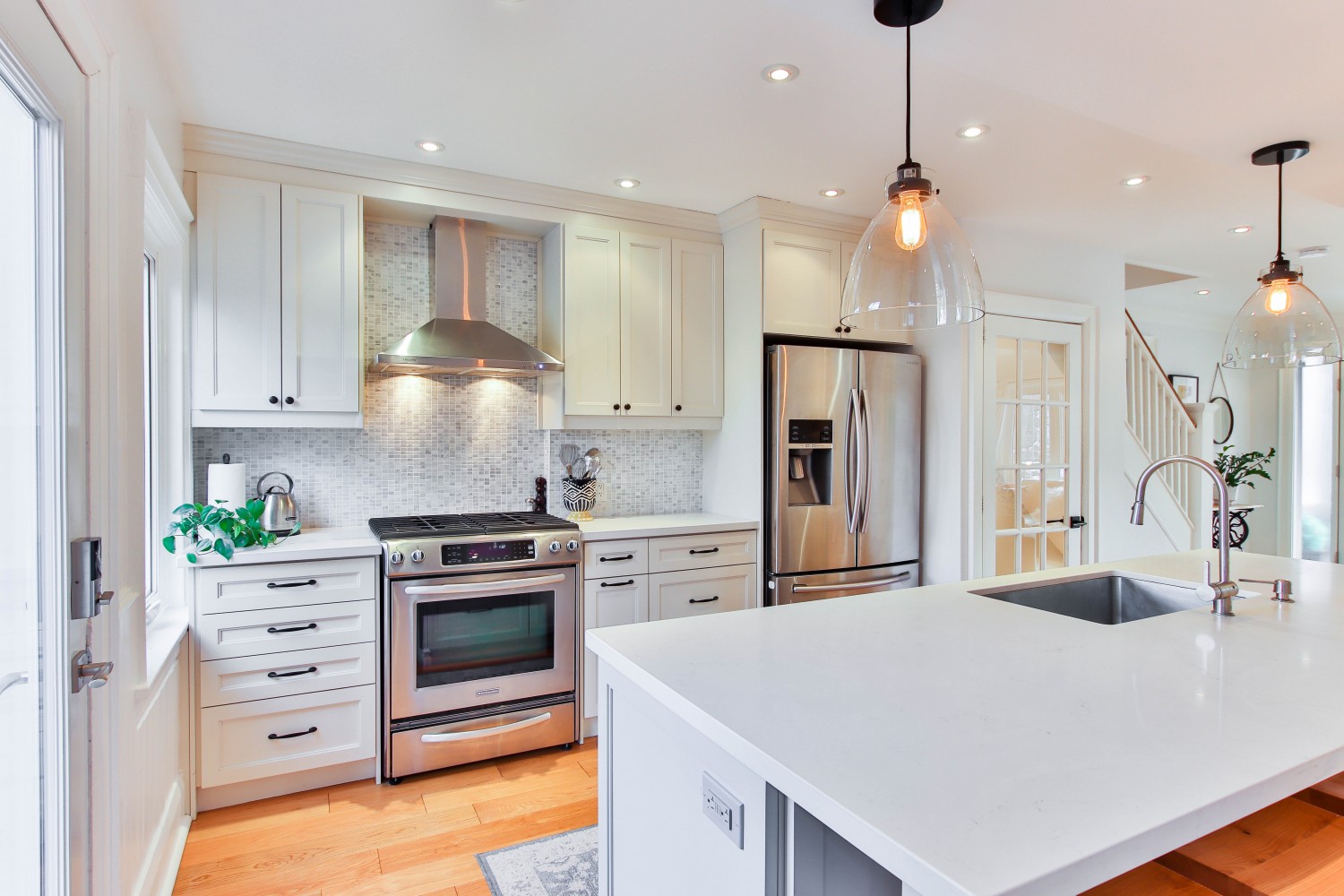 Entertainment Vs Family Kitchen Design in NZ   Advice by Our Lead ...